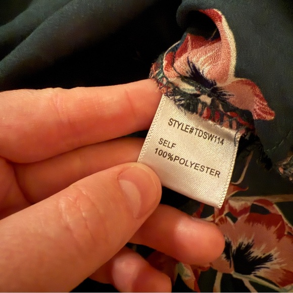 Louna Floral V-Neck Long Sleeve Smocked‎ Top in Green Sz XS - Picture 6 of 8